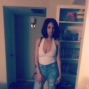 Meet your Posher, Jasmine